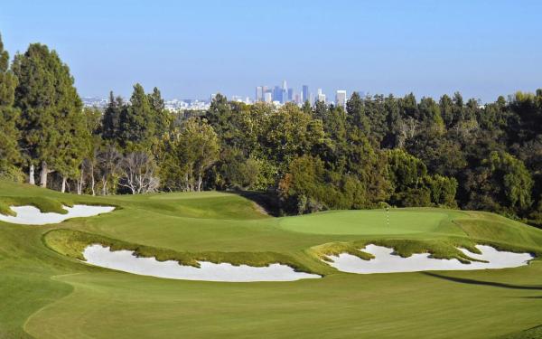 Golf designer digs up a classic at L.A. Country Club